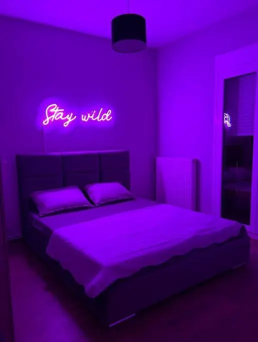 Angies Ledsigns Apartment Thessaloniki Greece