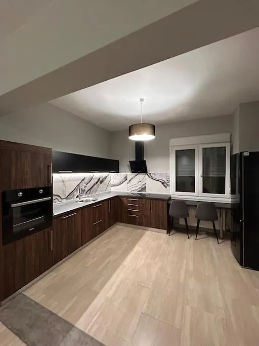 Angies Ledsigns Apartment Thessaloniki