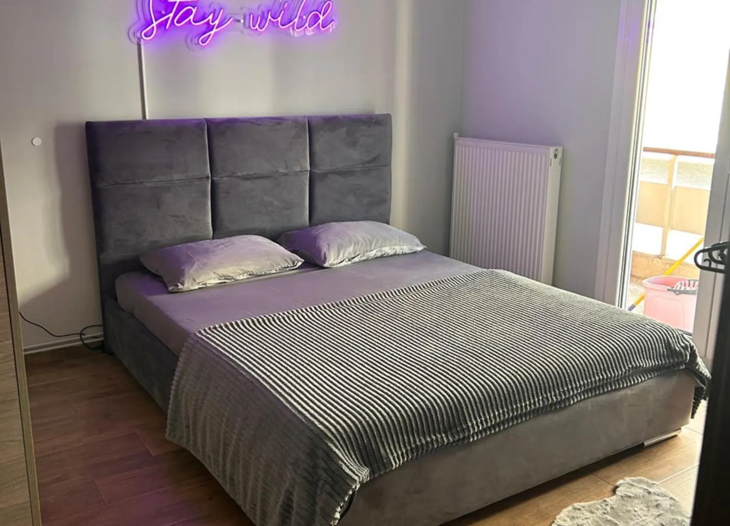 Angies Ledsigns Apartment Thessaloniki Greece